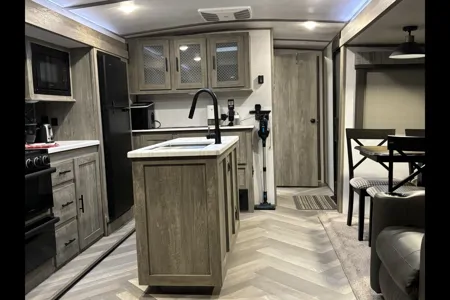 "Acosta" 2022 Forest River Salem Hemisphere - Great for Entertaining Sleeps 4