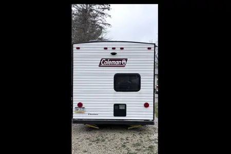 Clarkie & O’s Coleman 214Bh Travel Trailer