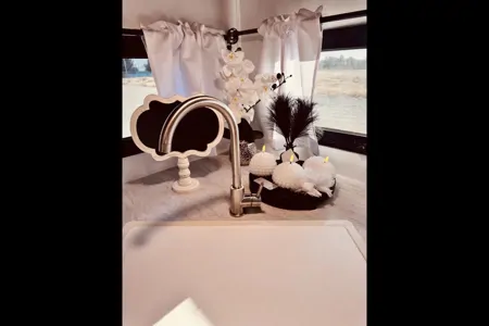 Justin's Cozy Camper