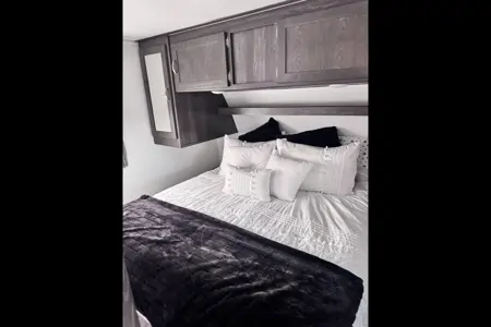 Justin's Cozy Camper