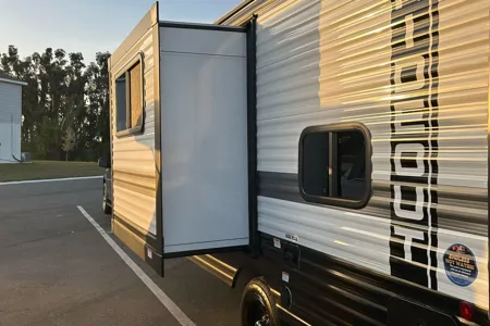 Little Sunshine Rv Rental