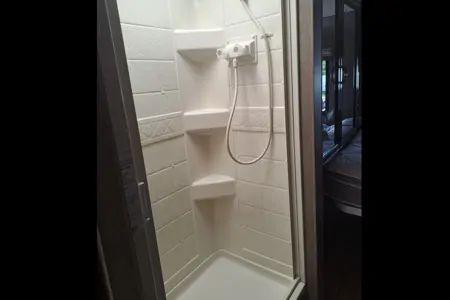 Menouar Thor Motor Coach Quantum  RQ29 Classe C