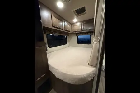 JJ’s Jayco RedHawk Class C
