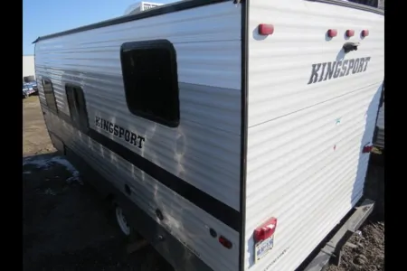 Gulf Stream Kingsport Travel Trailer 19ft