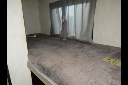 Gulf Stream Kingsport Travel Trailer 19ft