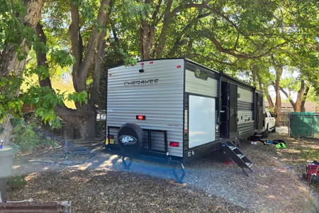 Robert's Forest River Cherokee Limited  Travel Trailer
