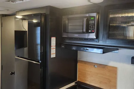 Robert's Forest River Cherokee Limited  Travel Trailer