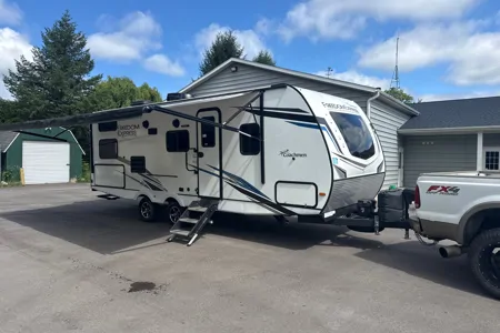 Paul's Coachmen Freedom Express Travel Trailer