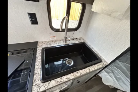 Barnett Bungalow II - 21BT Travel Trailer