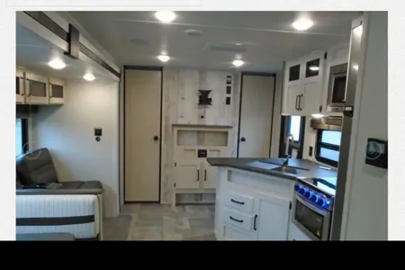 Your Next Adventure Starts with the Puma – Sleeps 10 | Outdoor Kitchen | Delivery Available