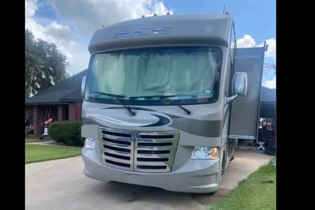 Dan's Thor Motor Coach Ace 29.2 Class A