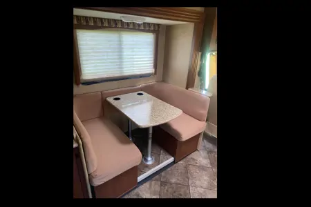 Dan's Thor Motor Coach Ace 29.2 Class A