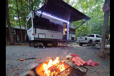 Michael's Forest River Avenger 16 RD Travel Trailer