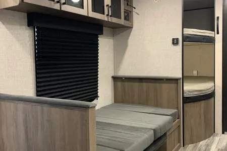 Snowbird Winter Rental! 2025 Jayco 260bh Travel Trailer With Solar!