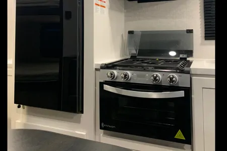 Snowbird Winter Rental! 2025 Jayco 260bh Travel Trailer With Solar!