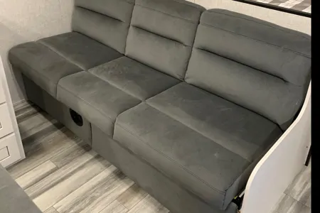 Snowbird Winter Rental! 2025 Jayco 260bh Travel Trailer With Solar!