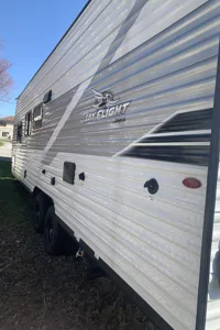 Family Friendly! 2025 Jayco 260bh Travel Trailer With Solar!