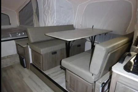 🌲 Meet Chuuby – The Perfect Family Pop-Up Camper Adventure!