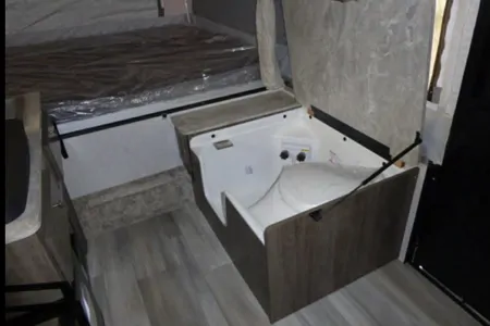 🌲 Meet Chuuby – The Perfect Family Pop-Up Camper Adventure!