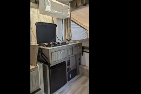 🌲 Meet Chuuby – The Perfect Family Pop-Up Camper Adventure!