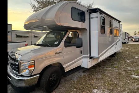 2026 Thor Motor Coach Chateau Class C - Brand new!  Modern tech.