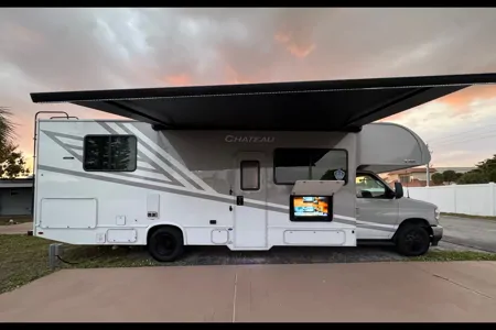 2026 Thor Chateau - Luxury | Smart home | Solar