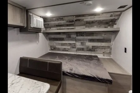 Adventure in nature Coachmen 17B Coleman Travel Trailer