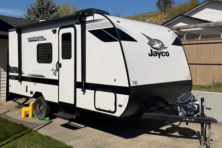 Eric's Jayco 2026 featherlite Travel Trailer