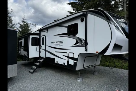 Sam's luxury Grand Design 337RLS Fifth Wheel