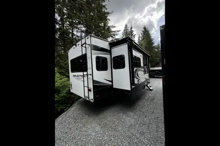 Sam's luxury Grand Design 337RLS Fifth Wheel