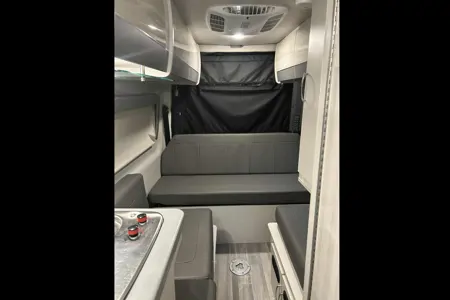 Annie Thor Motor Coach Tranquility Classe B