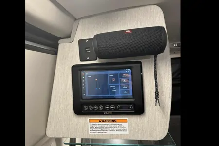 Annie Thor Motor Coach Tranquility Classe B