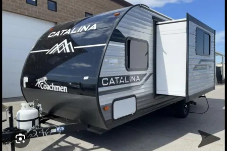 Sophia’s 2024 Catalina 🍁
