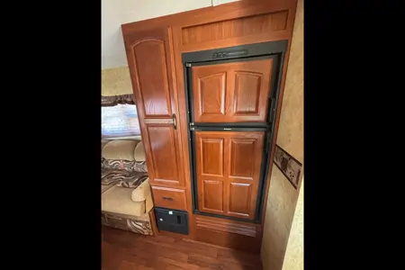 Keystone Outback Toy Hauler Series M-230, RV