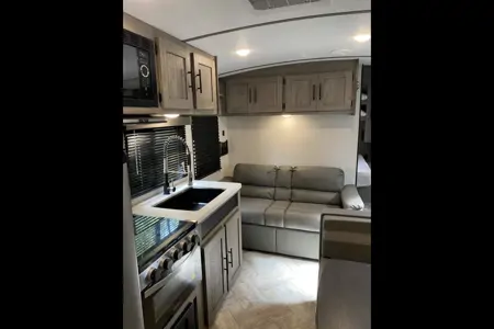 Thomas's Keystone SG260BH Travel Trailer