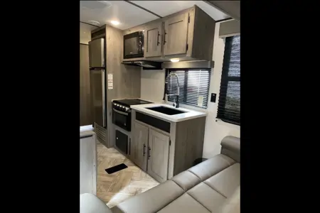 Thomas's Keystone SG260BH Travel Trailer