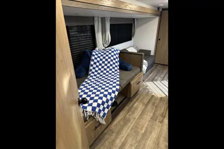 The Reserve Retreat – Sleeps 6, Family-Ready!”