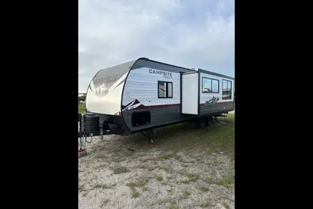 The Reserve Retreat – Sleeps 6, Family-Ready!”