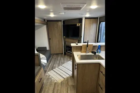 The Reserve Retreat – Sleeps 6, Family-Ready!”