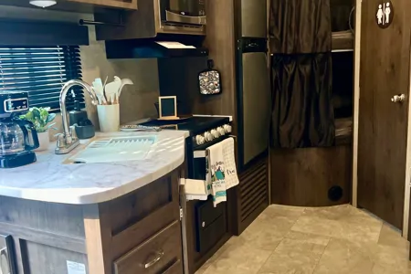 Gorgeous Jayco Flight SLX Travel Trailer