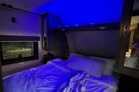 Gorgeous Jayco Flight SLX Travel Trailer