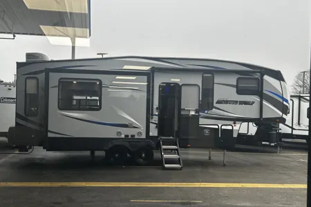 Brandon's Forest River 285drl4 Fifth Wheel