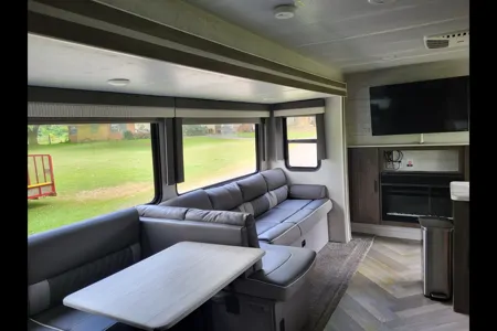 Forest River Salem 31kqbts Travel Trailer Rolling Retreat