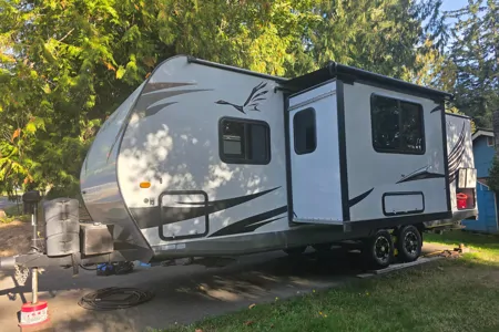 Union River Rv's Nash 25C Travel Trailer