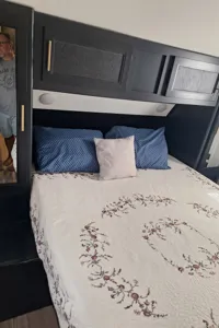 "Ellie Mae"  BUNK ROOM! Full outside Kitchen