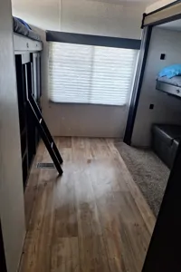 "Ellie Mae"  BUNK ROOM! Full outside Kitchen