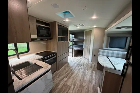 Laurentiu's Grand Design Imagine 2400BH Travel Trailer