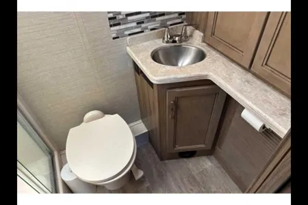 2017 Jayco Precept 36T – Spacious Motorhome for Families & Groups