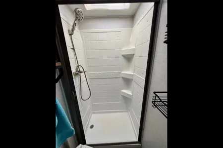 Rosa's Winnebago 3033BH Travel Trailer