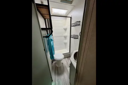 Rosa's Winnebago 3033BH Travel Trailer